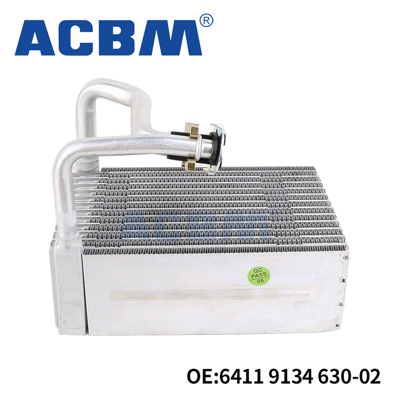 适用于宝马汽车配件E46 E83 X3蒸发器 64119135744 64118384251